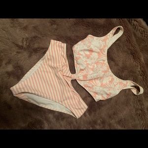 Abercrombie one piece swim suit! 🌸